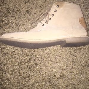 Tan high top nice shoes